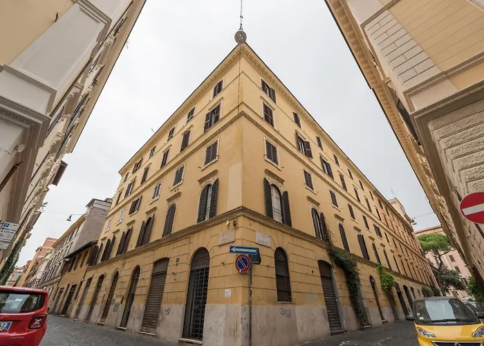 Warm In Ancient Building In Vatican-p S Pietro Apartament *